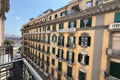 Casa in vendita, Via Santa Lucia, Napoli