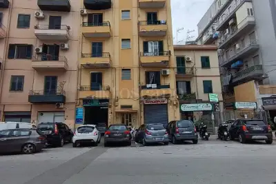 Casa in vendita, Via Serradifalco, Palermo