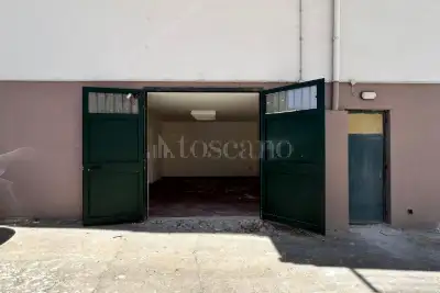 Magazzino in vendita, Via Rockfeller, Sassari