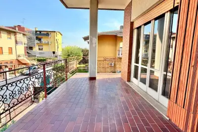 Casa Indipendente in vendita, Via Giuseppe Giacosa, Brescia