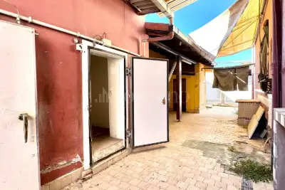 Negozio in vendita, Via Porto Torres, Sorso