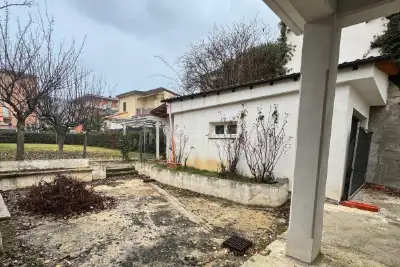 Villa in vendita, Via Francia, Avezzano