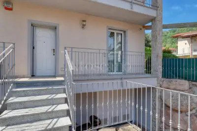 Villa Bifamiliare in vendita, Viale Ernesto Thomas, Brusimpiano