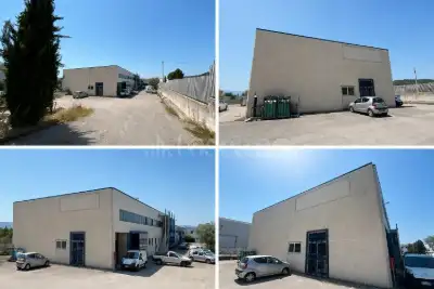 Capannone in vendita, Via Franco Maria Malfatti, Rieti
