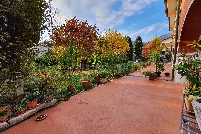 Villa Plurifamiliare in vendita, Via Monte Grappa, Nave