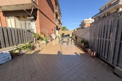 Casa in vendita, Via Rumenia, Pomezia
