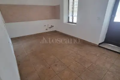 Casa Indipendente in vendita, Via Roma, Marchirolo