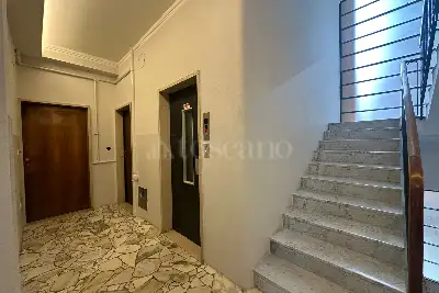 Laboratorio in vendita, Via Vespri Siciliani, Milano