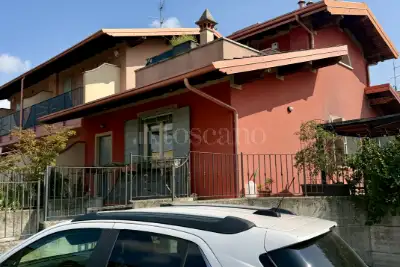 Villino a Schiera in vendita, Via G.Verdi, Barbariga