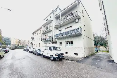 Casa in vendita, Via Stuparich, Brescia