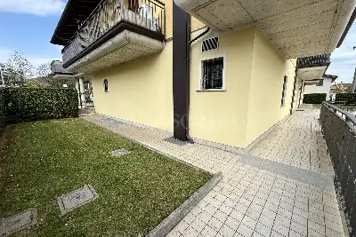 Casa in vendita, Via V. Busi, Rezzato