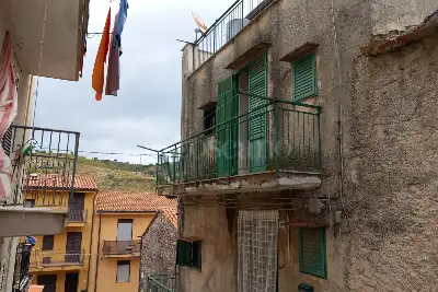 Casa Indipendente in vendita, Via Enrico toti, Santa Cristina Gela