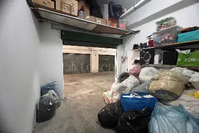 Box in vendita, Via degli Irlandesi, Roma