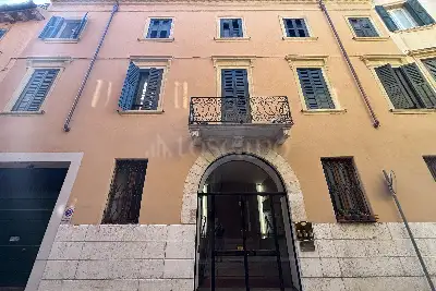 Casa in affitto, Via Fratta, Verona