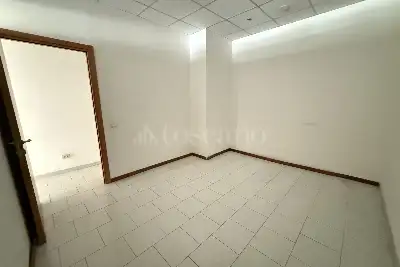 Negozio in affitto, via Firenze , Ciampino