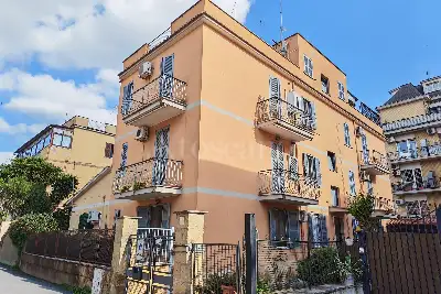 Casa in vendita, Via Attaliana, Roma