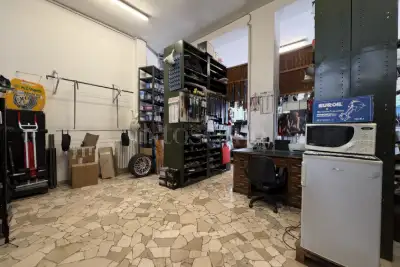 Negozio in vendita, Largo Giambellino, Milano