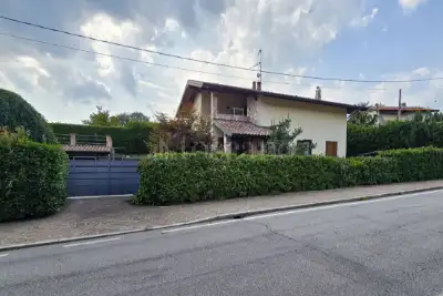 Villa in vendita, Via Milano, Bedero Valcuvia