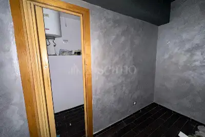 Negozio in vendita, Via Enrico Fermi, Roma