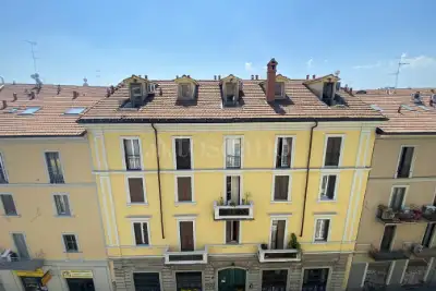 Casa in vendita, Via Paolo Frisi, Milano