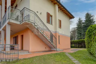 Casa in vendita, Via P. Bozzolo, Marchirolo