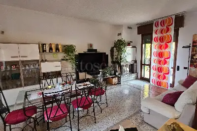 Villa in vendita, Via Monte Rosa, Fagnano Olona