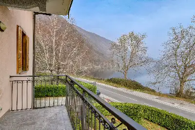 Casa in vendita, Via Casamora, Porto Ceresio