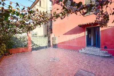 Casa in vendita, Via Mario Bertolone, Como