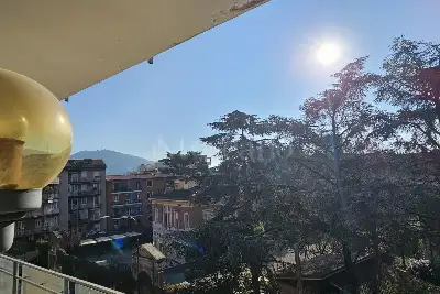 Casa in vendita, Via Montello, Brescia