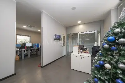 Stabile Uso Ufficio in vendita, Via Tiburtina , Roma