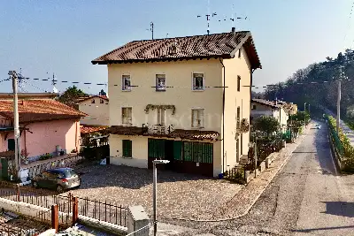 Casa Indipendente in vendita, Via Menasasso, Desenzano del Garda