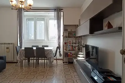 Casa in vendita, Via Ugo Betti, Milano