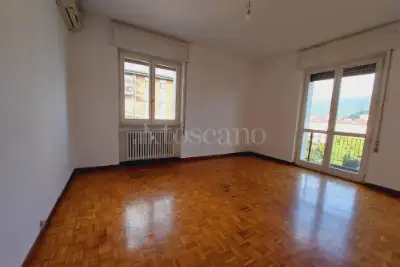 Casa in affitto, Via Vittorio Veneto , Brescia