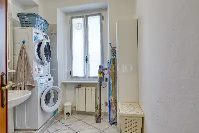 Casa in vendita, Piazza Borasio, Marchirolo