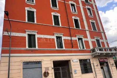 Negozio in vendita, Via Melchiorre Cesarotti, Milano
