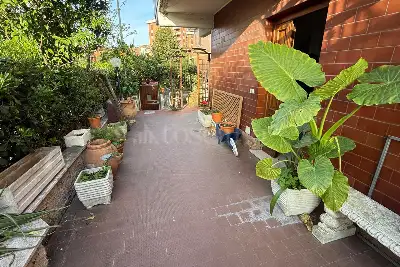 Villino a Schiera in vendita, Via degli Ossoli, Roma