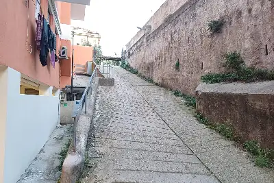 Box in vendita, Via Adriano Balbi, Roma