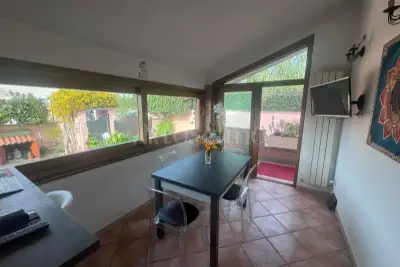 Villa in vendita, Via Giulio Bertoni, Roma
