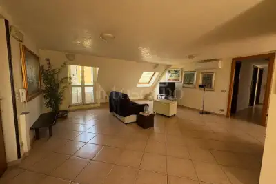 Mansarda in vendita, Viale Vincenzo de Filippis, Catanzaro