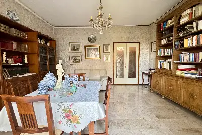 Casa in vendita, Via Malakoff, Corsico