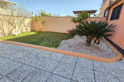 Villa Plurifamiliare in vendita, Via Giuseppe Dechelette, Roma