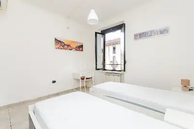 Casa in vendita, Via Luigi Porro Lambertenghi, Milano