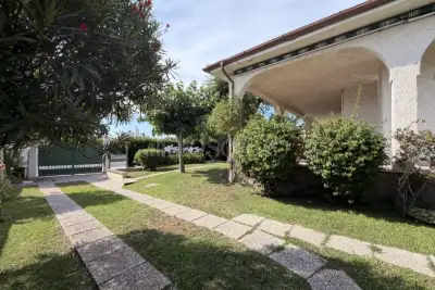 Casa in vendita, Viale Po 30, Ardea