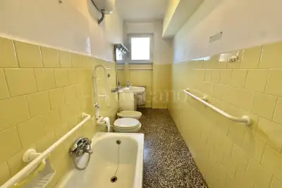 Casa in vendita, Via Raffaele Aversa, Roma