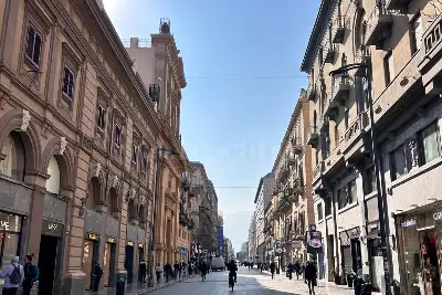 Casa in vendita, Via Ruggiero Settimo, Palermo
