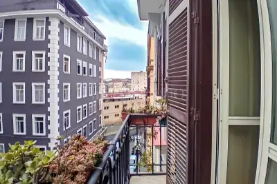 Casa in vendita, Piazza Giuseppe Garibaldi, Napoli