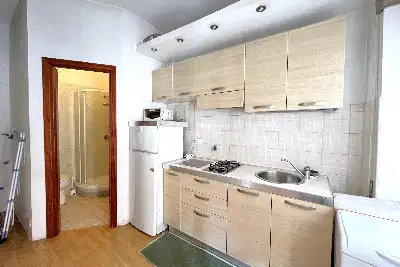 Casa in vendita, Via Caprese, Roma