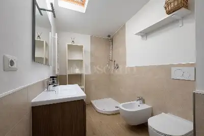 Casa in vendita, Via Salorno, Roma