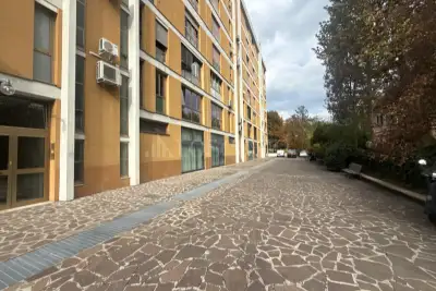 Casa in vendita, Piazza A. Manzoni, Modena