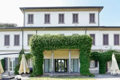 Albergo in vendita, Via XXV Aprile, Figino Serenza